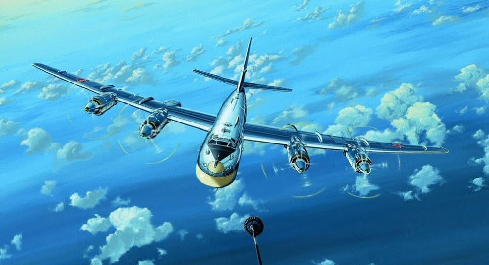 Trumpeter 1/144 Scale Russian TU95MS Bear H Bomber Kit