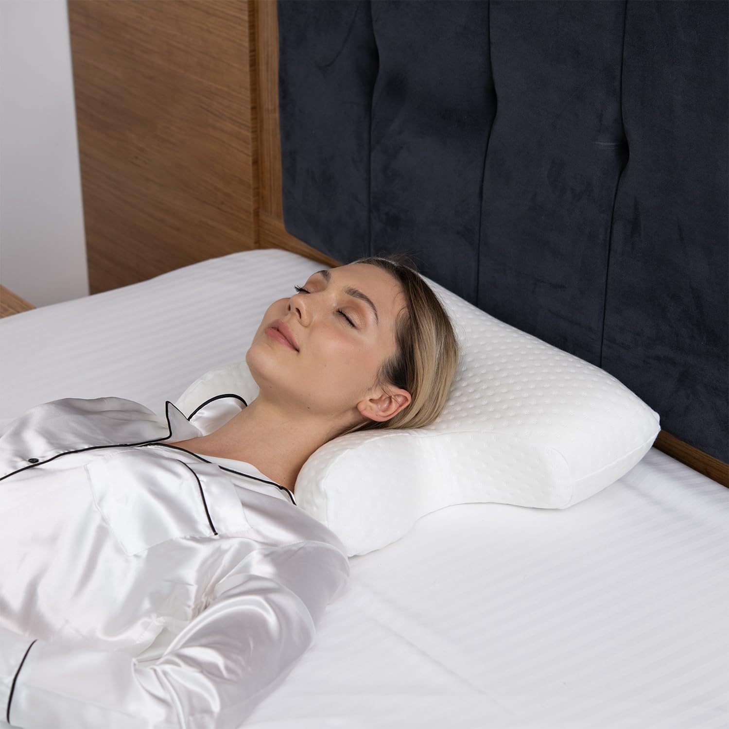 Cuscino Beauty CASAROL 2 In 1 Anti-Rughe E Memory Foam - Supporto Cervicale Per Collo E Spalle, Per Dormienti Su Schiena E Fianco (Bianco)