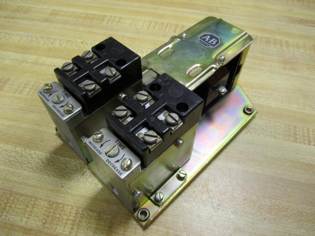 ALLEN BRADLEY 849-ZOD122 Timer Pneumatic 115-125VDC/0.4A 230-250VDC/0.2A