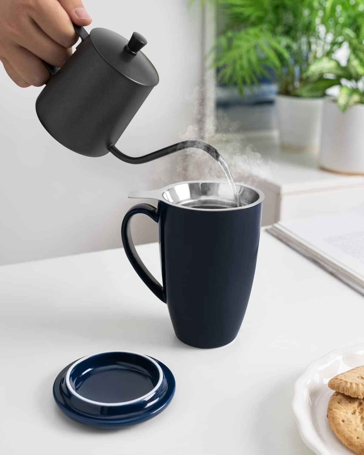 Tasse à thé en porcelaine avec infuseur et couvercle, accessoire de thé avec filtre, tasse à thé en vrac avec infuseur, 450 ml pour thé/café/lait/bureau/maison/cadeau (Beu Royal)