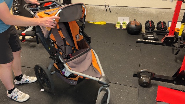 Watch Honest review of Bob Gear Rambler Jogging Stroller on Amazon Live