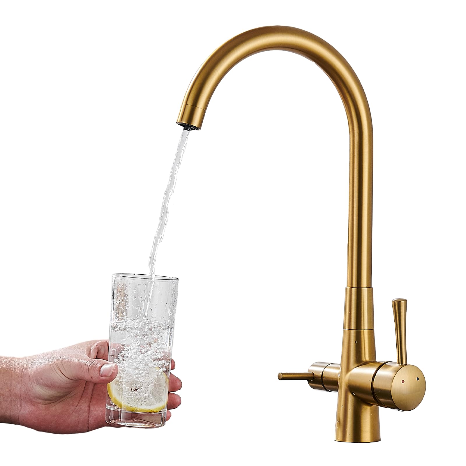 Robinet d'eau potable doré pour une cuisine moderne et saine