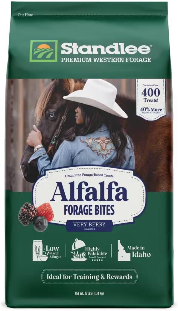 standlee Alfalfa Forage Bites Horse Treats, Very Berry Flavored, 25 lbs