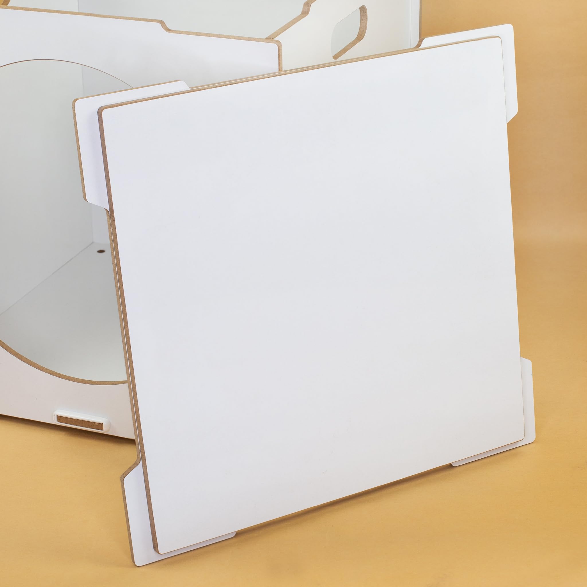 Herz & Heim® Regal Einsatz für Kallax personalisiert mit Name – Aufbewahrungsbox aus Holz – Regaleinsatz mit Blumen Aufdruck für Aufbewahrung – Geschenk für Kinder, Familie, Freunde (Weiß)