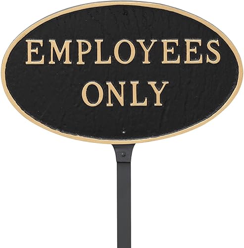 Placa ovalada de metal fundido con texto en inglés "Employees Only" - Placa de exhibición para césped o pared - Letrero de seguridad empresarial -