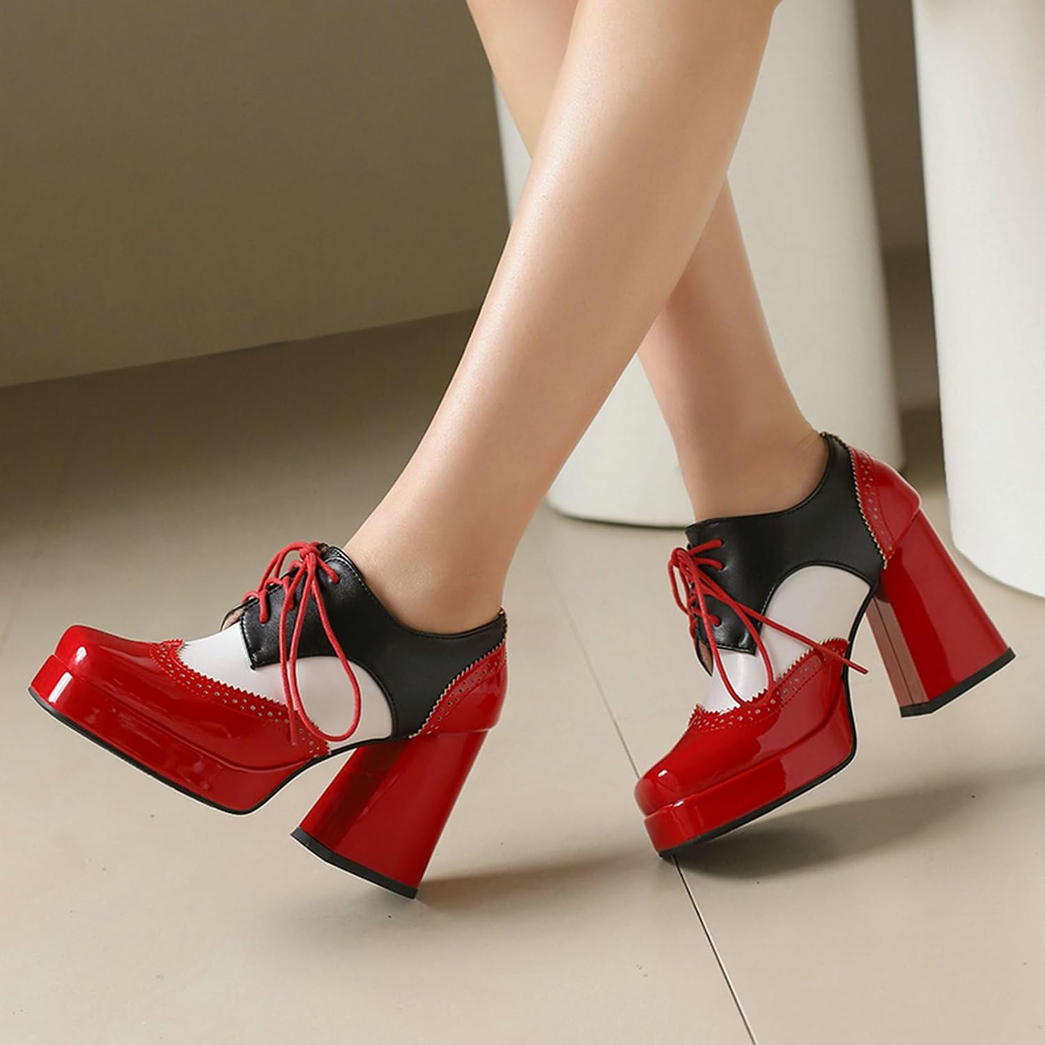 LUXMAX Women Platform Oxford Shoes Lace Upe Square Toe Wingtip Vintage Chunky Heel Saddle Shoes