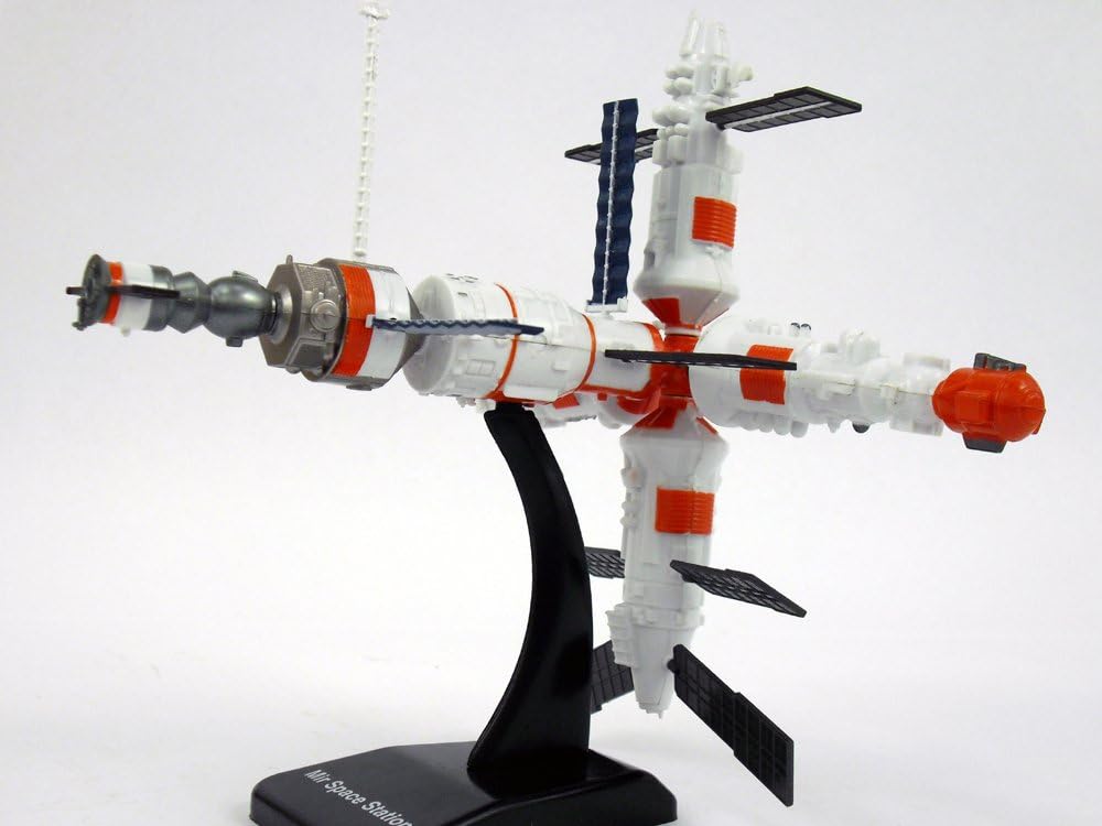 MIR Space Station Scale Model Kit (Kit, assembly required)