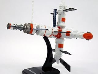MIR Space Station Scale Model Kit (Kit, assembly required)