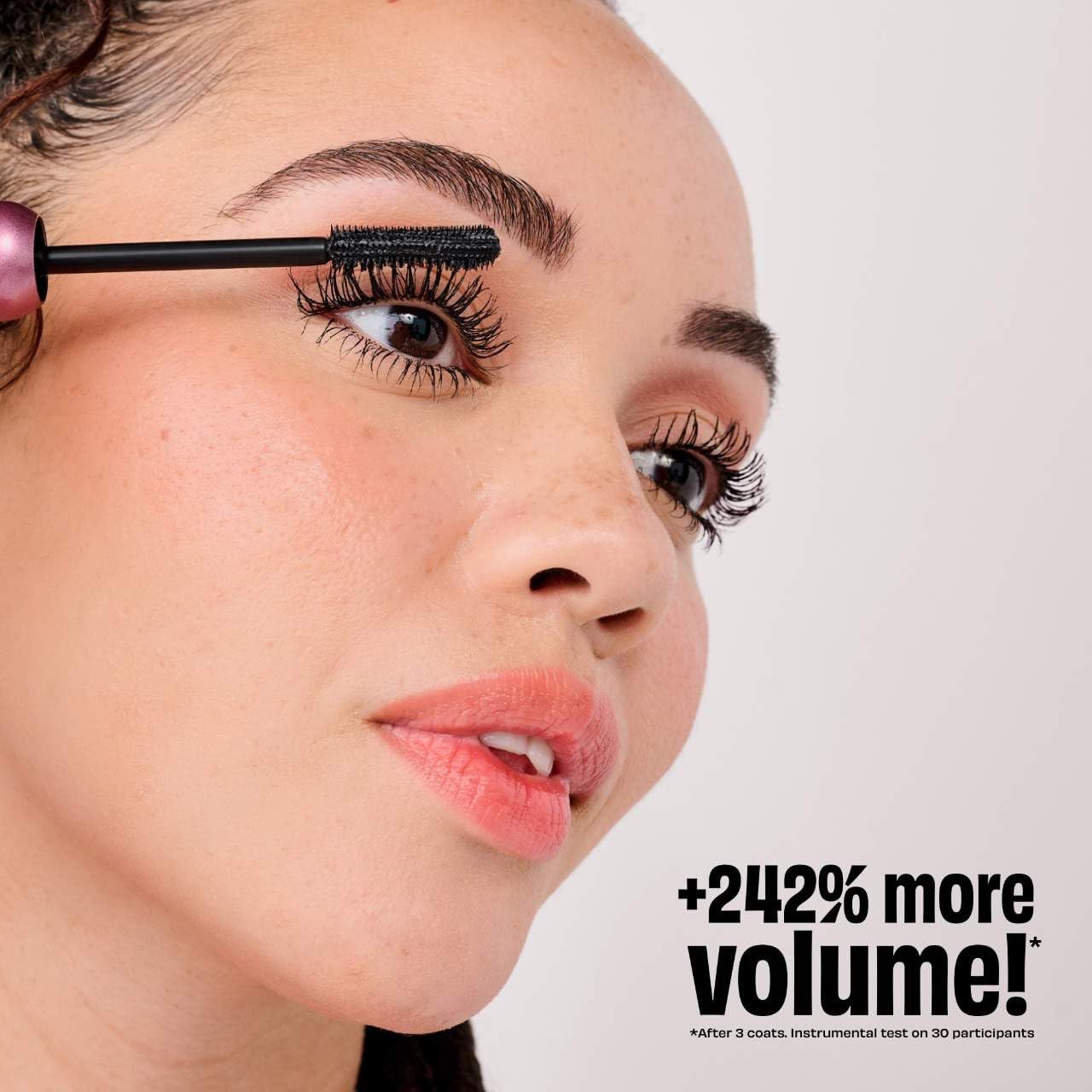 BADgal Bounce FULLER, FLUFFIER máscara voluminizadora 8.5 g Peso neto 8.5 g.