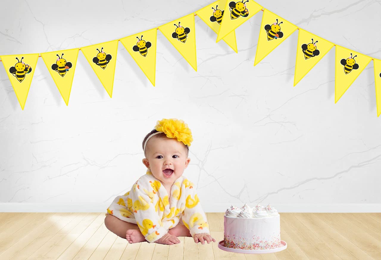 Untumble Bumble Bee Theme Triangle Buntings (10 feet)
