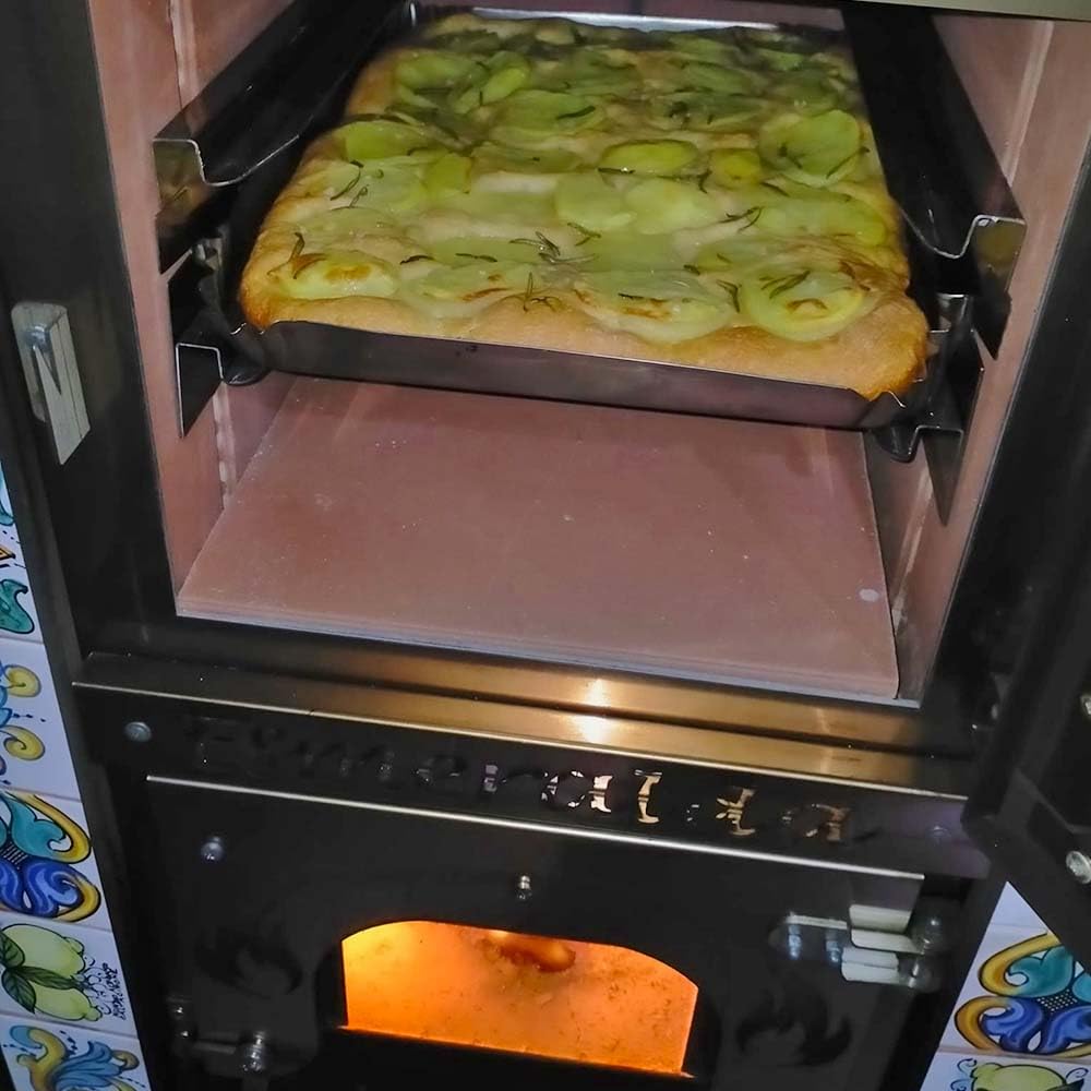 Stufa a Legna Con Forno - Esmeralda con Maioliche di Caltagirone - Potenza Riscaldamento 15 Kw, Stufa A Legna Economica In Acciaio Verniciato Antracite, Con Forno In Mattoni Refrattari, Made In Italy