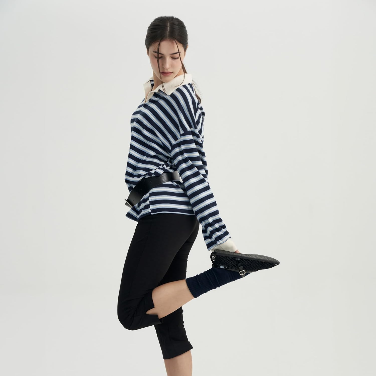 MONFOOT Women's and Men's 3-8 Pairs Athletic Cushion Crew Socks Multi - Image 5