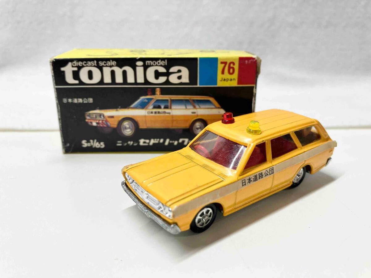 Amazon | トミカ No.76 セドリック ワゴン 道路公団 やまぶき色 赤