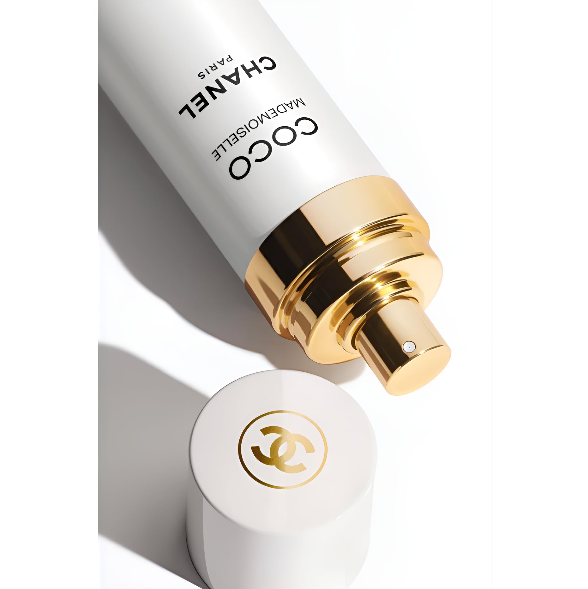 Coco Mademoiselle Deo Vapo 100, articolo pensato per l’uso quotidiano, si integra senza difficoltà nelle abitudini quotidiane, flacone da 100 ml indicato per essere utilizzato con continuità durante t