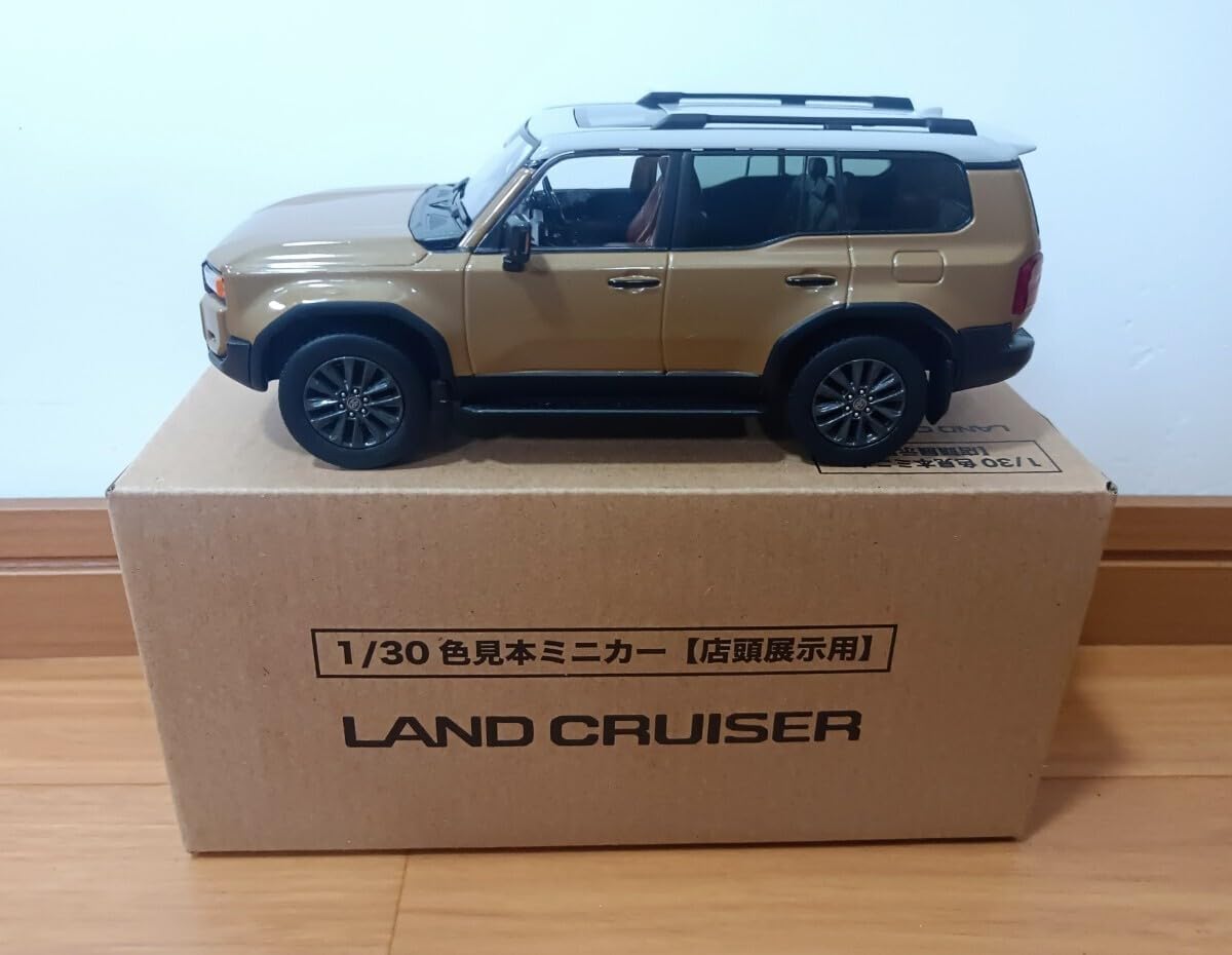 新型ランドクルーザー250 1/30 カラーサンプルミニカー サンド×ライト