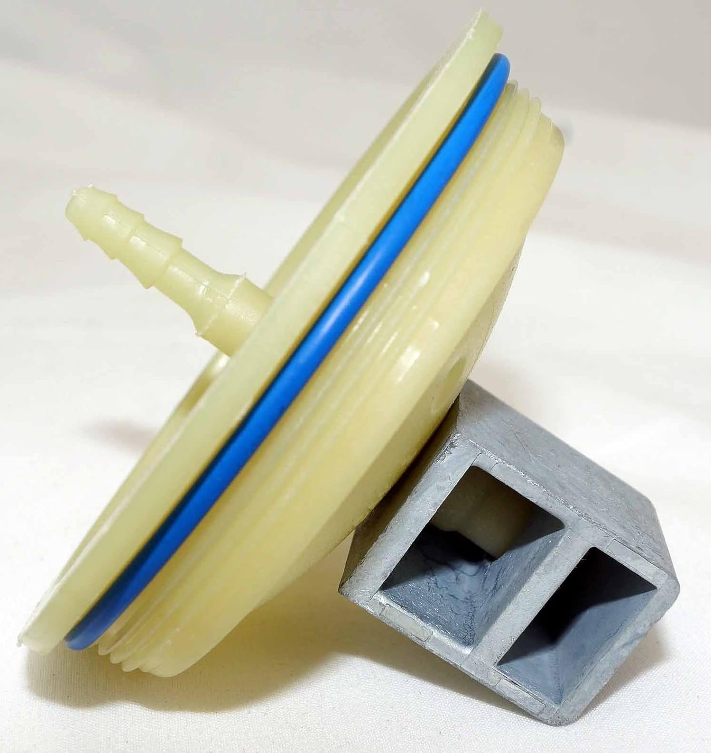General Motors Plastic Blue Differential Carrier Vent Hose Connector, NPT, 1 Piece