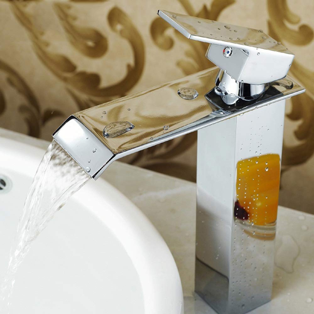Robinet cascade pour salle de bain moderne et relaxante