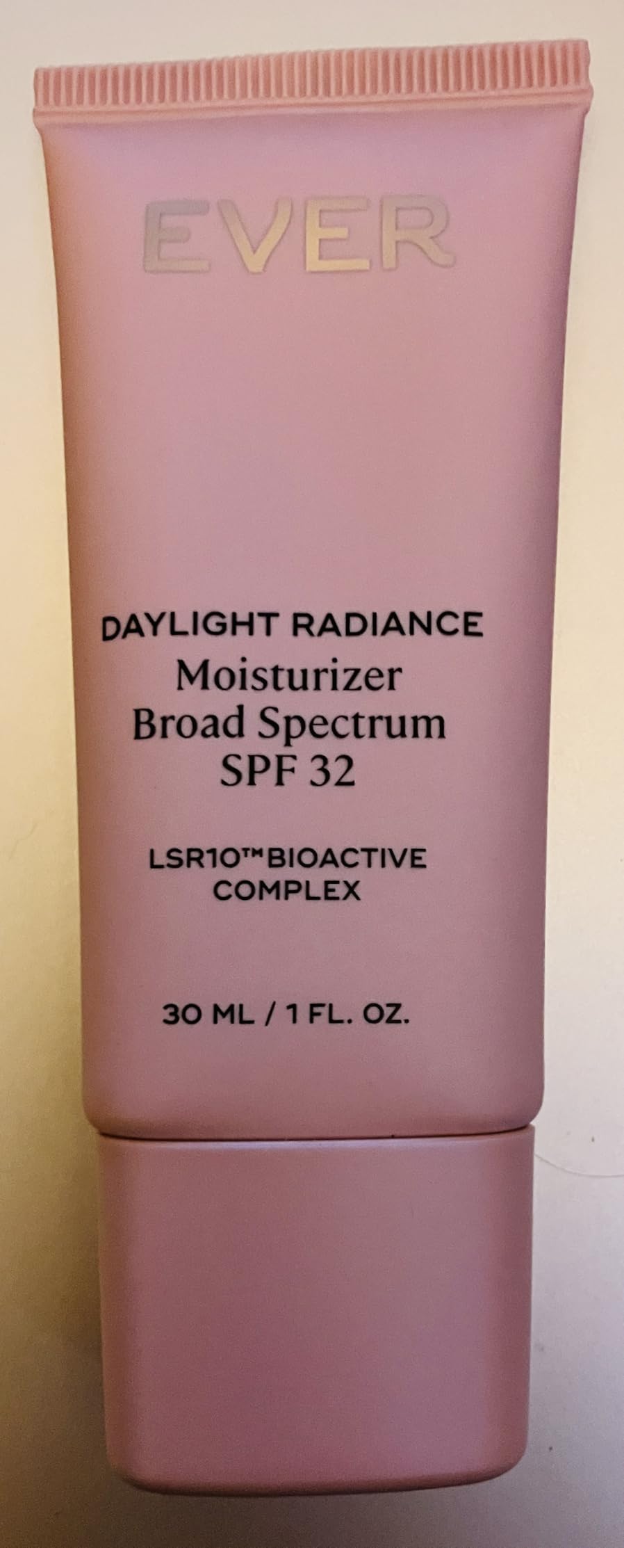 EVER Daylight Radiance Tinted Moisturizer SPF 32 - Mineral Broad-Spectrum + Hydrating Coverage, Lightweight Glow Enhancer - Shade: Light