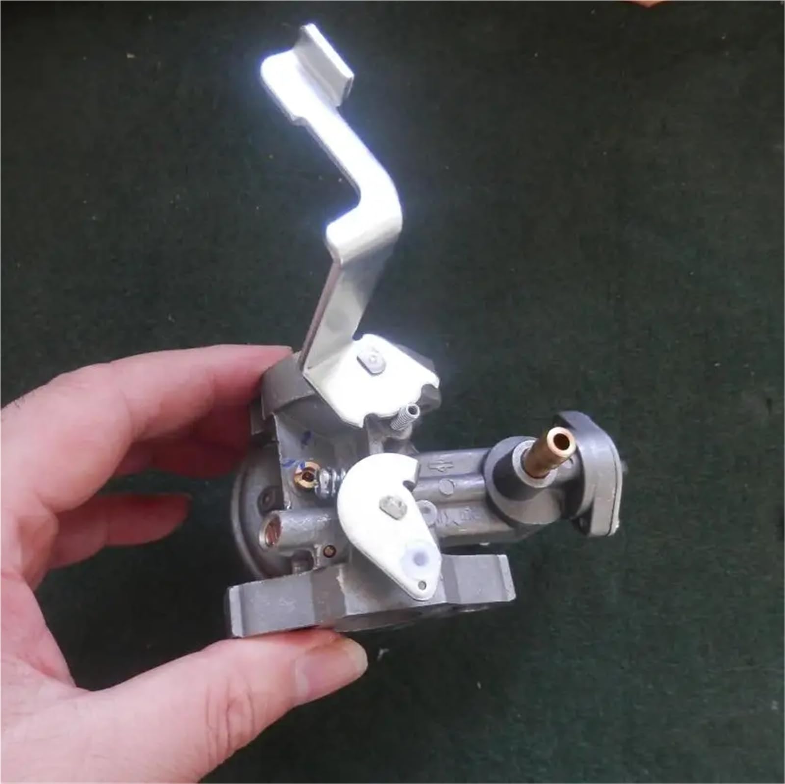 GAŹNIK 796447 816896 DLA BS 5,5 KM 6,5 KM SNOWER CARB PRZEMYSŁOWE ELEKTRONARZĘDZIA DO BETONU(Premium Carb.)