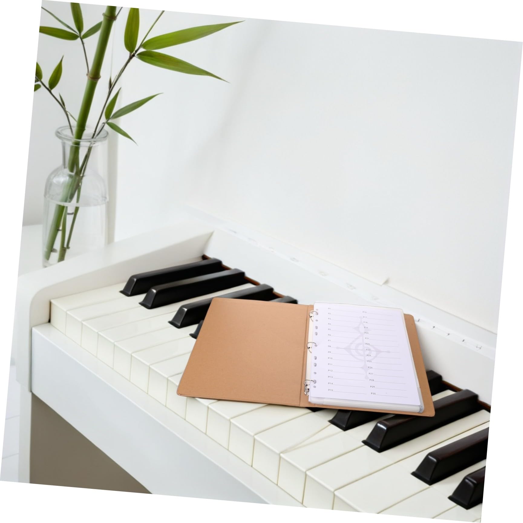 Alasum Carpeta de Partituras de Música de Papel Kraft 9 Agujeros, Soporte para Partituras de Guitarra y Piano, Incluye 20 Hojas Numeradas para Organización en Conciertos y Ensayos