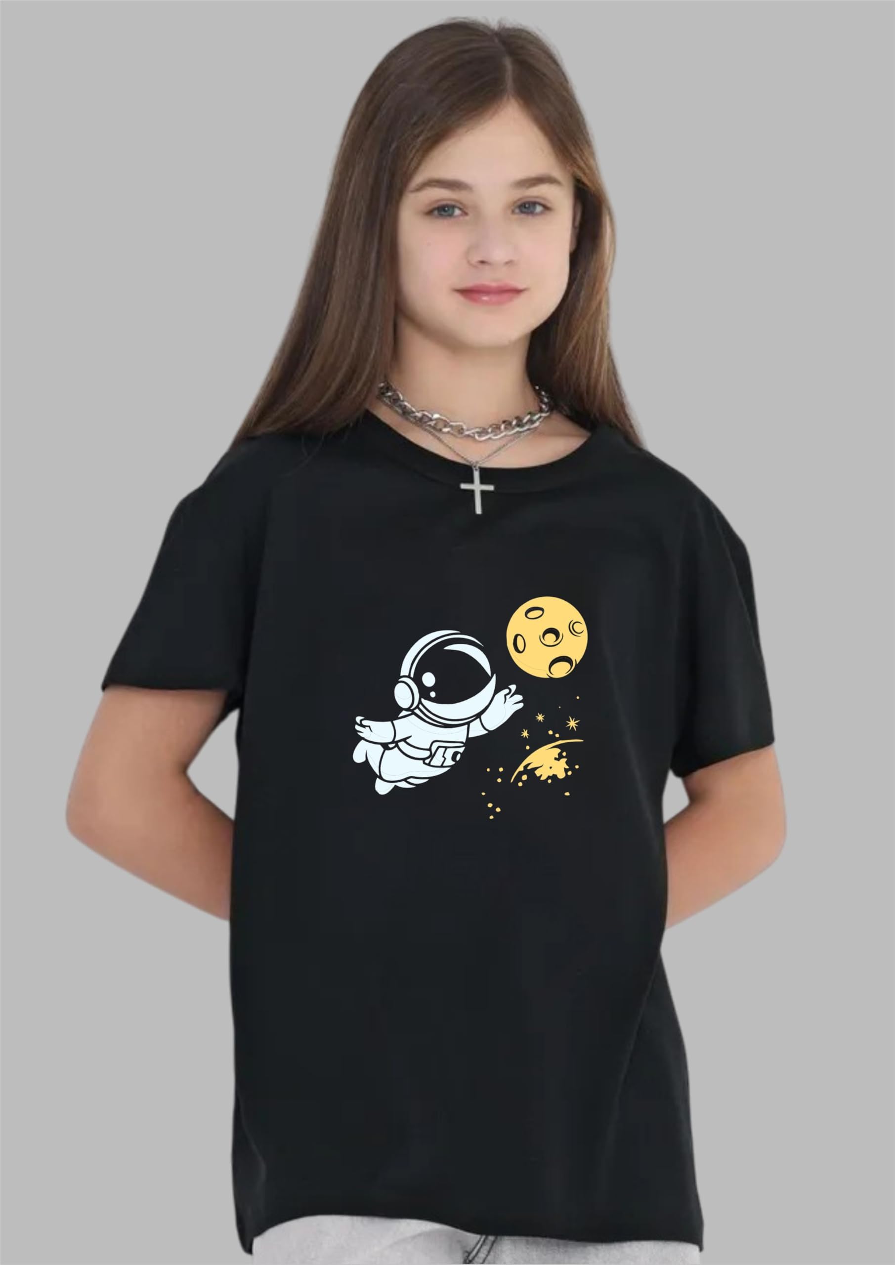 Uniplanet Store Camiseta de algodón de media manga, ajuste regular, color negro, para niñas, estampado de Spiderman