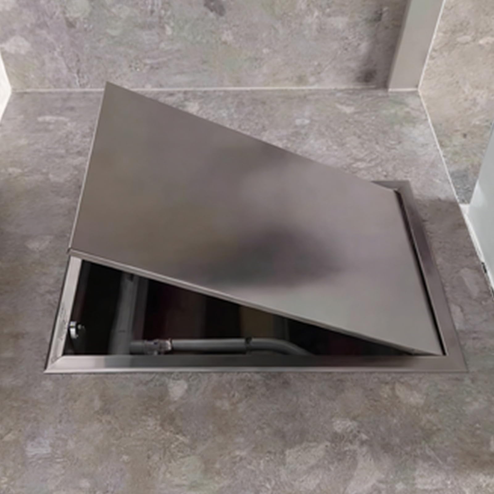Pannello di accesso al pavimento in acciaio inox, sportello di ispezione push-to-open per un facile accesso a impianti idraulici e di chiusura dell'acqua, copertura per case e aziende, ideale per