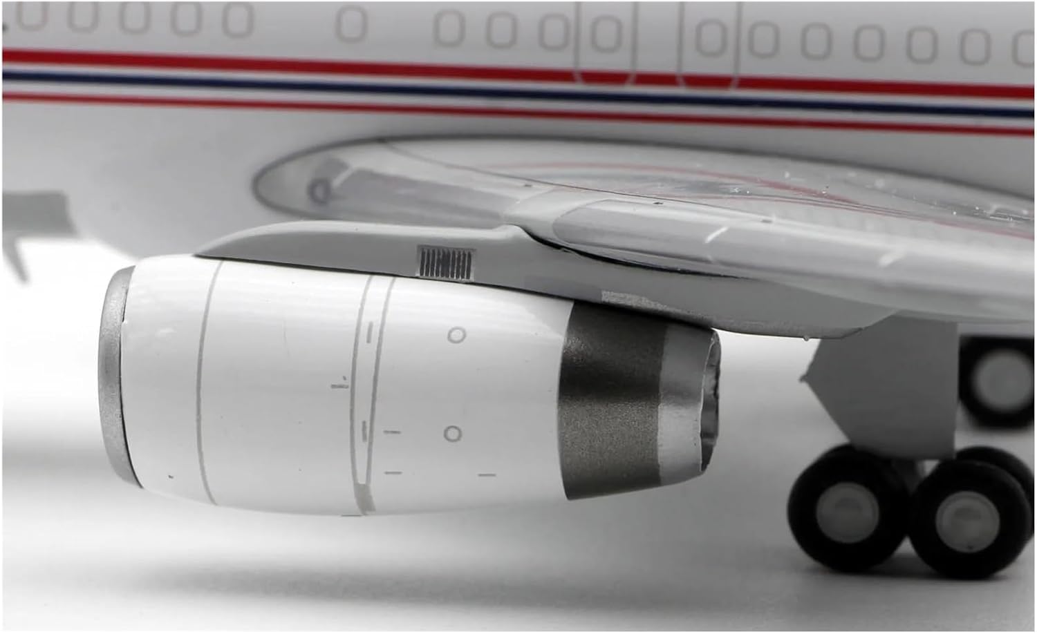 Miniature Scale 1 200 for International Boeing B757-200 Plane Simulation Aviation Aircraft Metal Ornaments Gift Flying Toy Game Kits