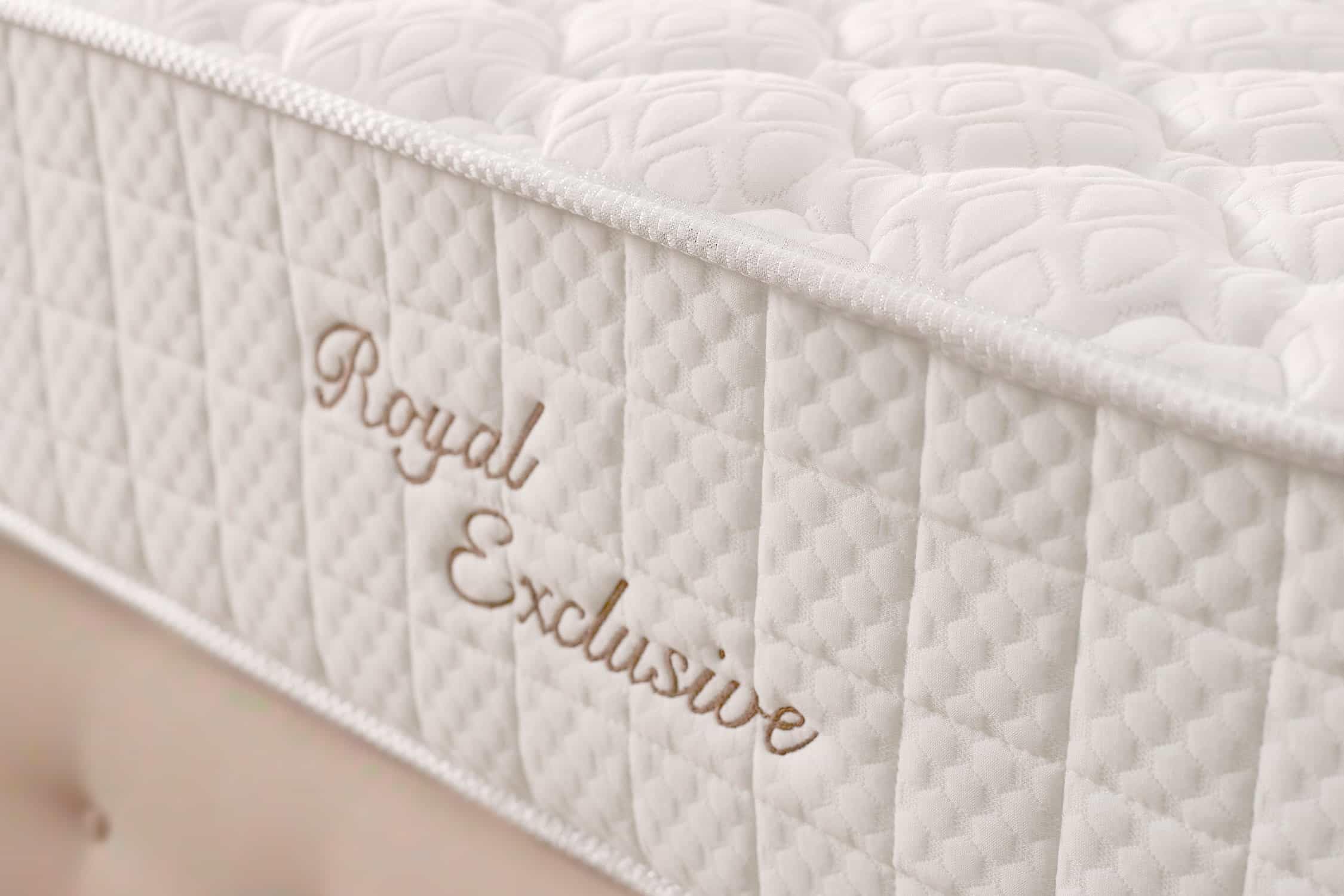 Moonia Royal Exclusive Relax y Descanso a tu Servicio: Colchón Reversible 150X190 cm/Híbrido: viscoelástica y núcleo muelles ensacados | Grosor +/- 30cm | Multizonas Diferenciadas
