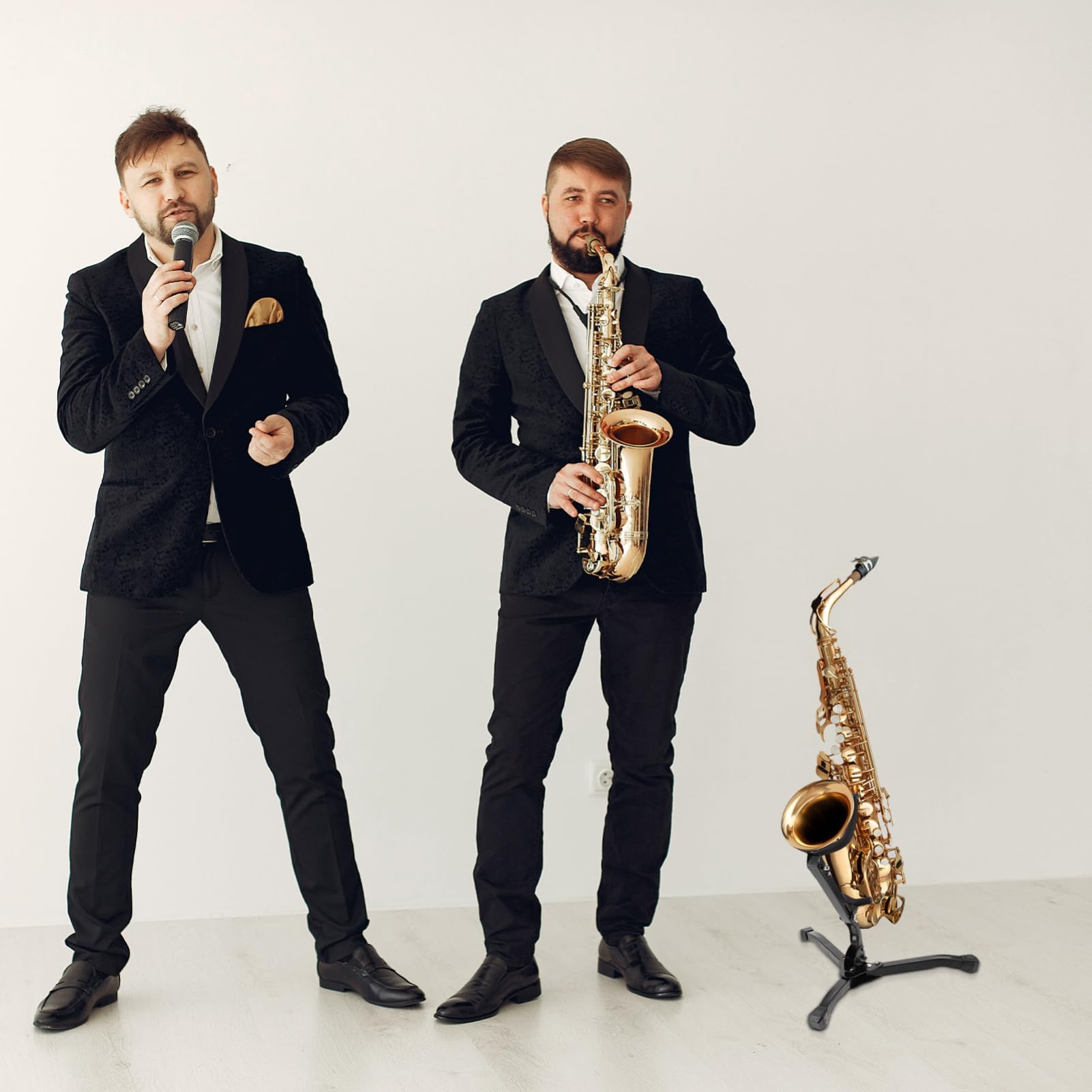 FAVOMOTO Portable Saxophone Stand Bracket Heavy Duty Sturdy Sax Rack Floor Protection