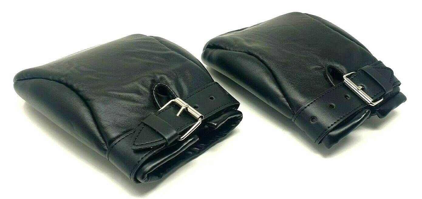 Bondage Masters Bondage Mitts/Dog Paws Padded with Attachable Rings Black