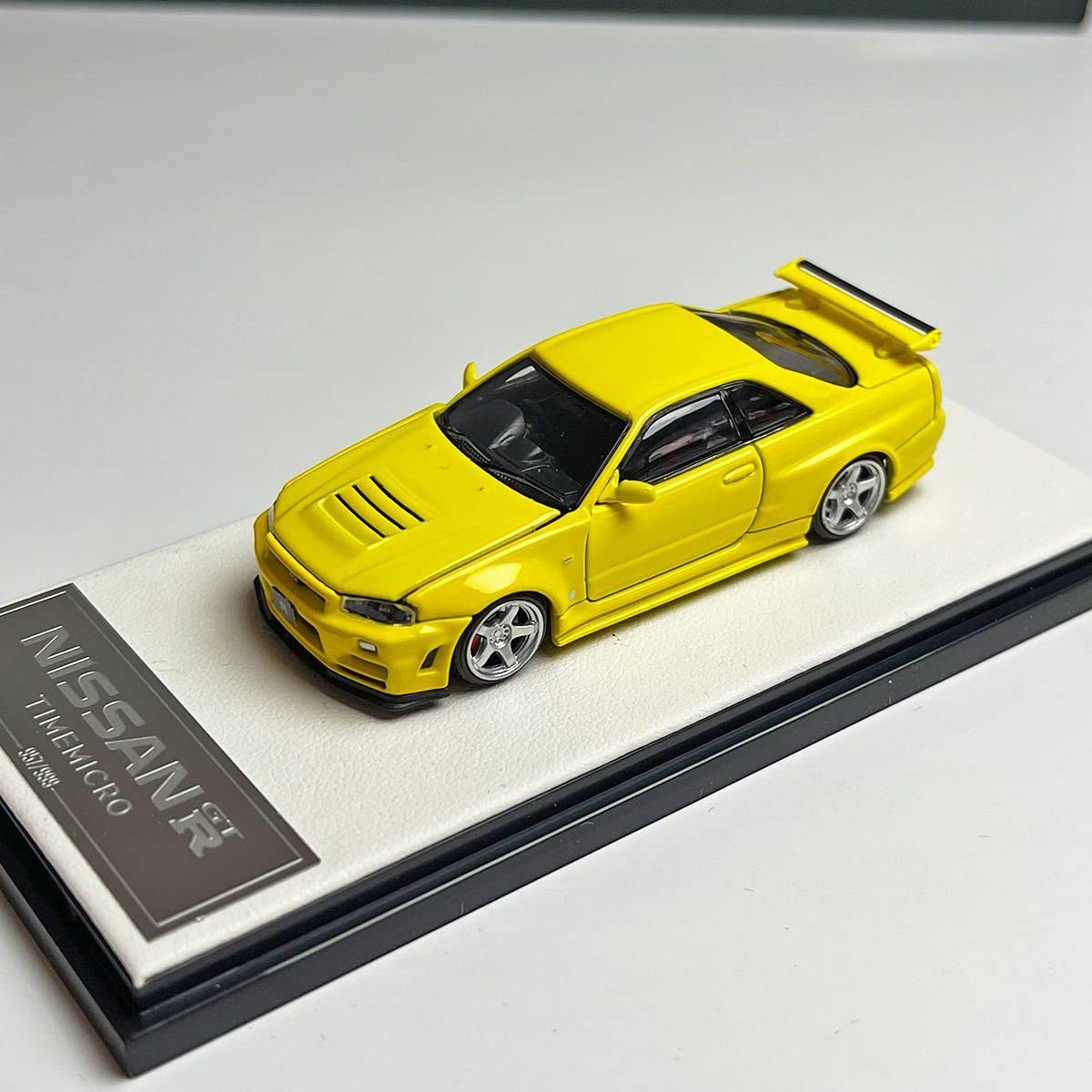 Amazon.co.jp: 1/64 TIMEMICRO NISSAN GTR R34 HOOD OPENABLE YELLOW