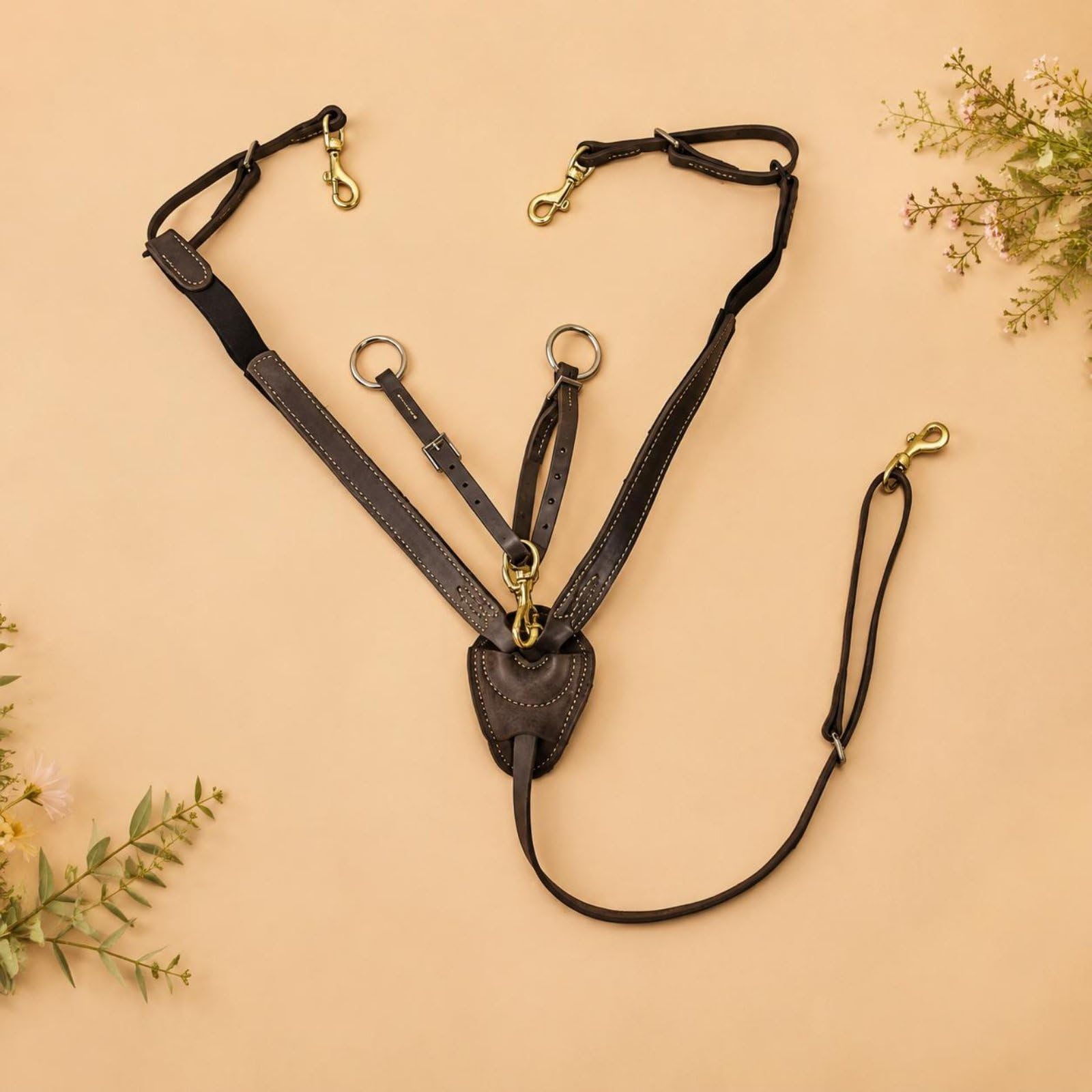 Pettorale Fascia per Cavallo Cuoio Elastico Connessione Metallo Fibbia Regolabile Funzione Stabilità Comfort Prodotto in Pelle Adatto per, Marrone, Marrone