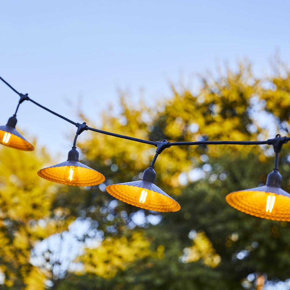Lichterkette für den Außenbereich, anschließbar, 10 m, mit 20 LED-Filament-E27-Leuchtmitteln, warmweiß, VINTY LIGHT und Lampenschirm aus Metall, Vintage-Stil