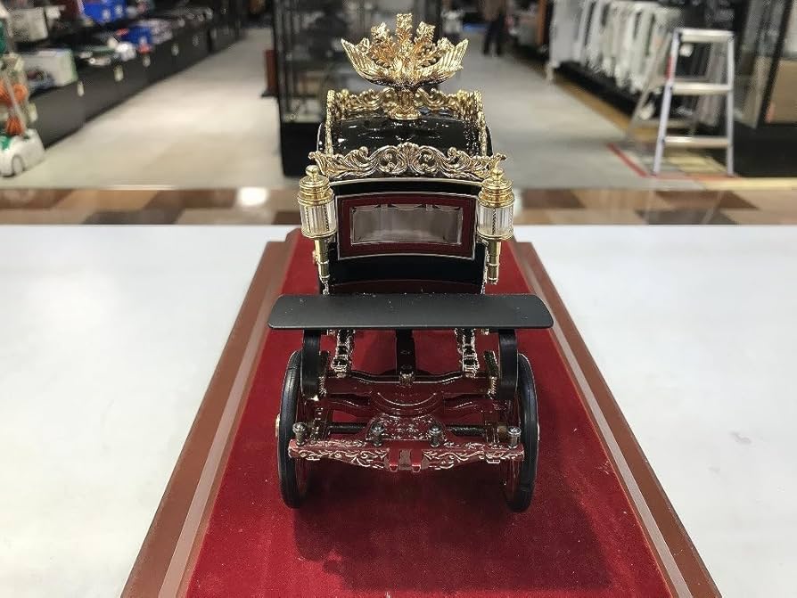 ■希少・極美品■ 天皇陛下の御料馬車 御料儀装車一号 □希少・極美品□ 天皇陛下の御料馬車 御料儀装車一号 - メルカリ