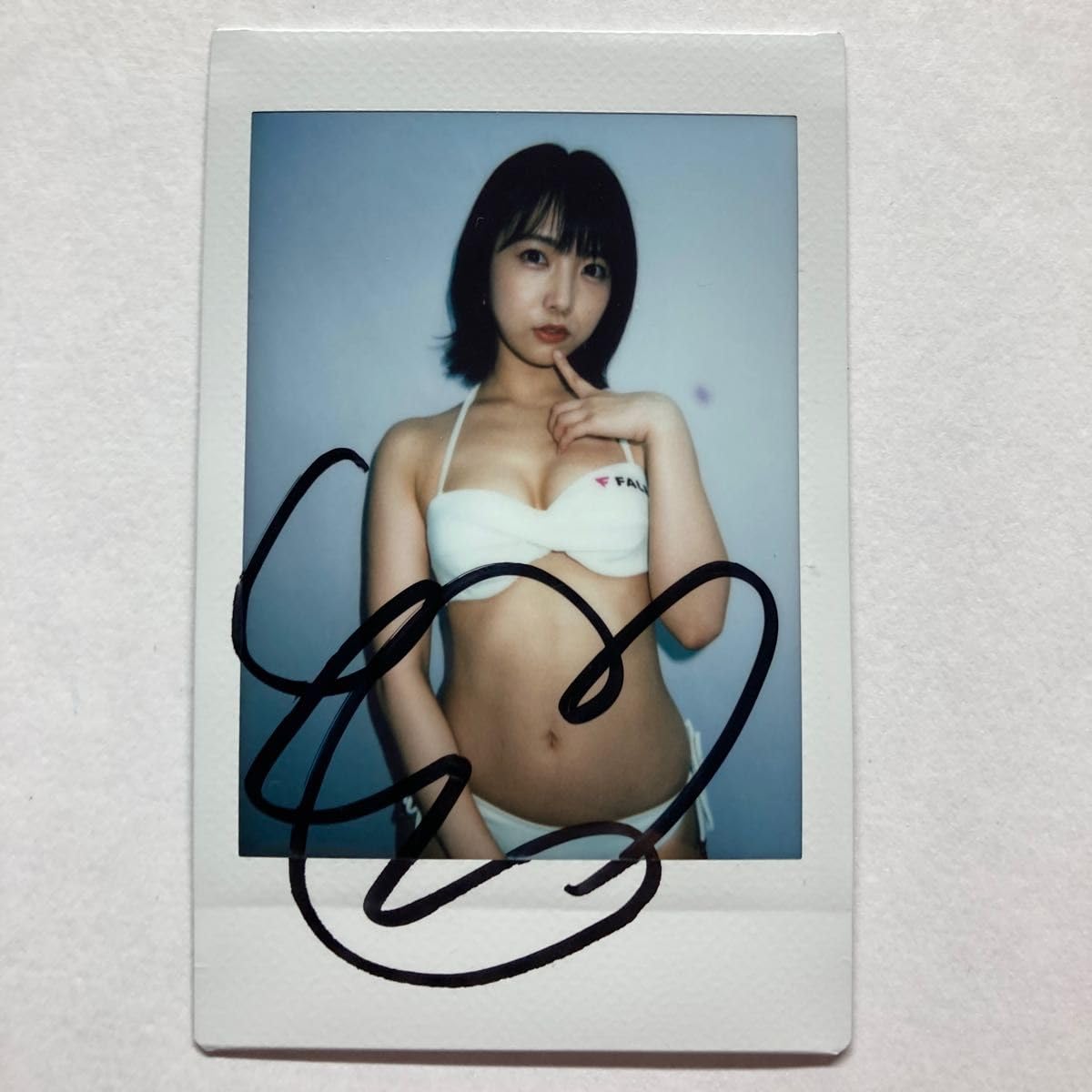 Amazon.co.jp: 戸田真琴 直筆サイン入り チェキセット : おもちゃ