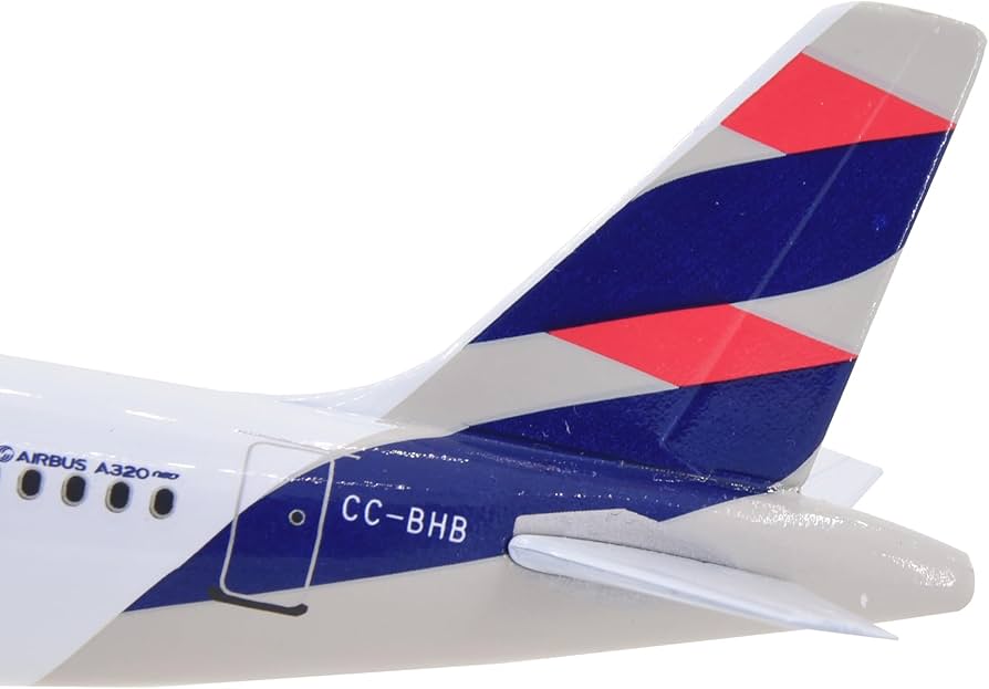 Amazon | TANG DYNASTY 1/400 標準バージョン LATAM航空 A320 合金