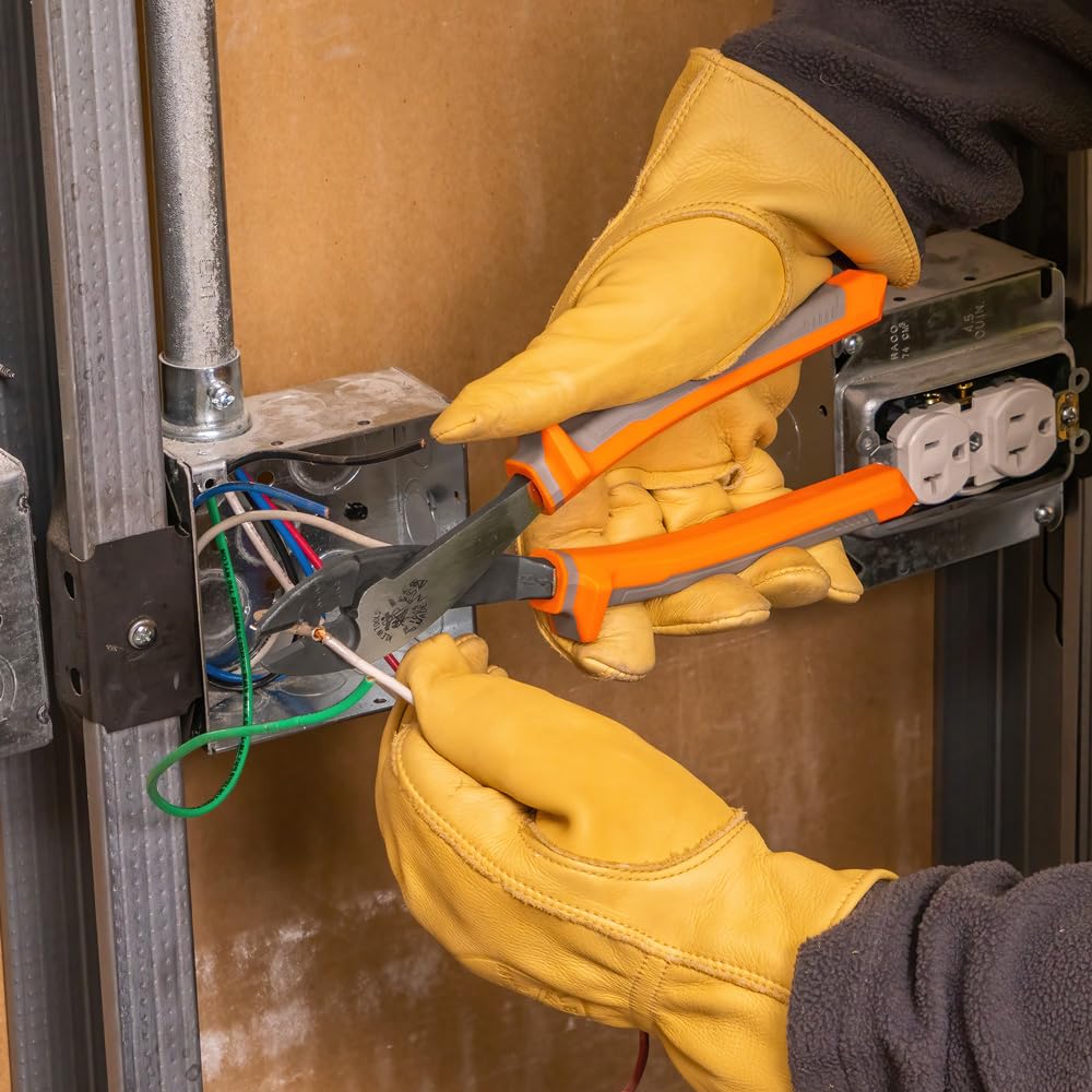 Klein Tools Pinza isolata 1005RINS, prodotta negli Stati Uniti, strumento di taglio/crimpatura per cavi e connettori isolati e non isolati da 10 a 22 AWG, 1000 V nominale
