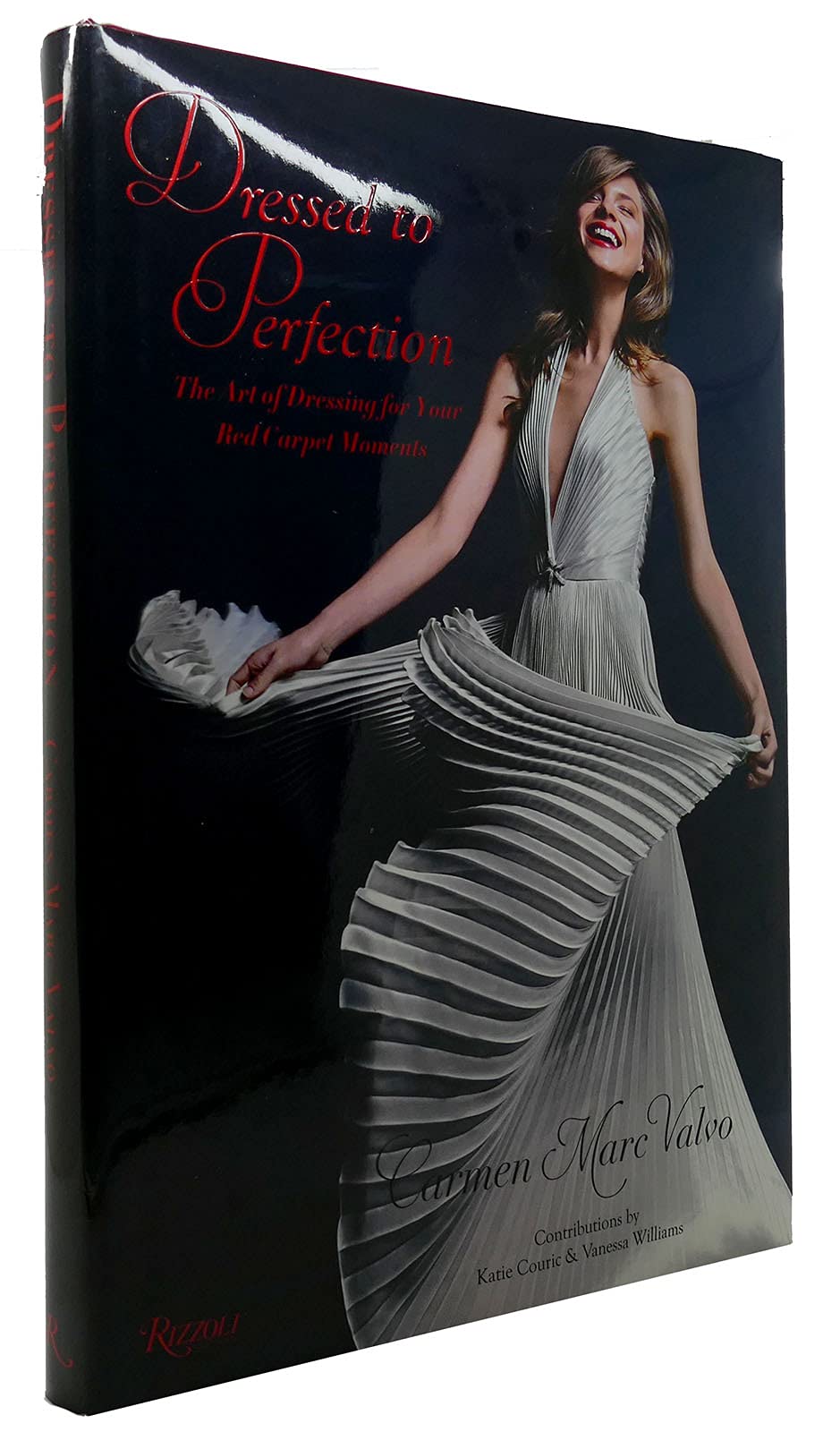 Amazon | Dressed to Perfection: The Art of Dressing for Your Red