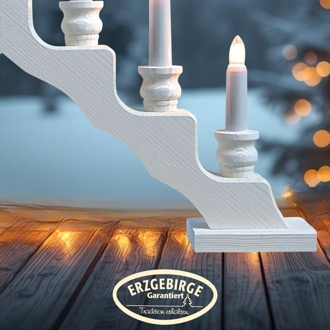 weigla - Schwedenleuchter original Erzgebirge I Trendiger Schwede WEIẞ I LED I Schwibbogen Weihnachten I 7 Lampenkerzen + 1 Ersatzlampe I 7 x 34 V, 0,2 W, E10 I Weihnachtsdeko innen I Kiefernholz