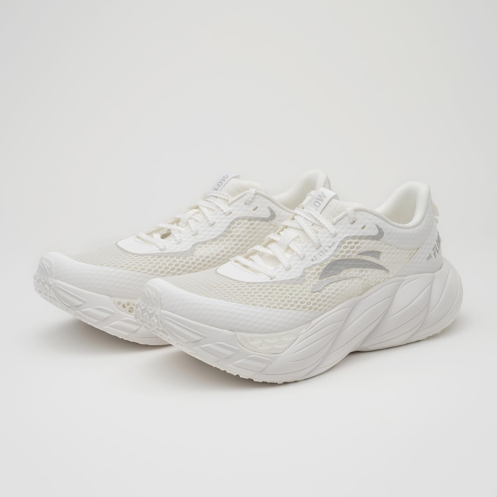 THE FLOW Langstrecke Laufschuhe Herren Damen, Leichte Wanderschuhe mit maximaler Luftzirkulation Federneder Dämpfung, Atmungsaktive Schnürschuhe für Marathon, Trailrunning, Walking & Fitness