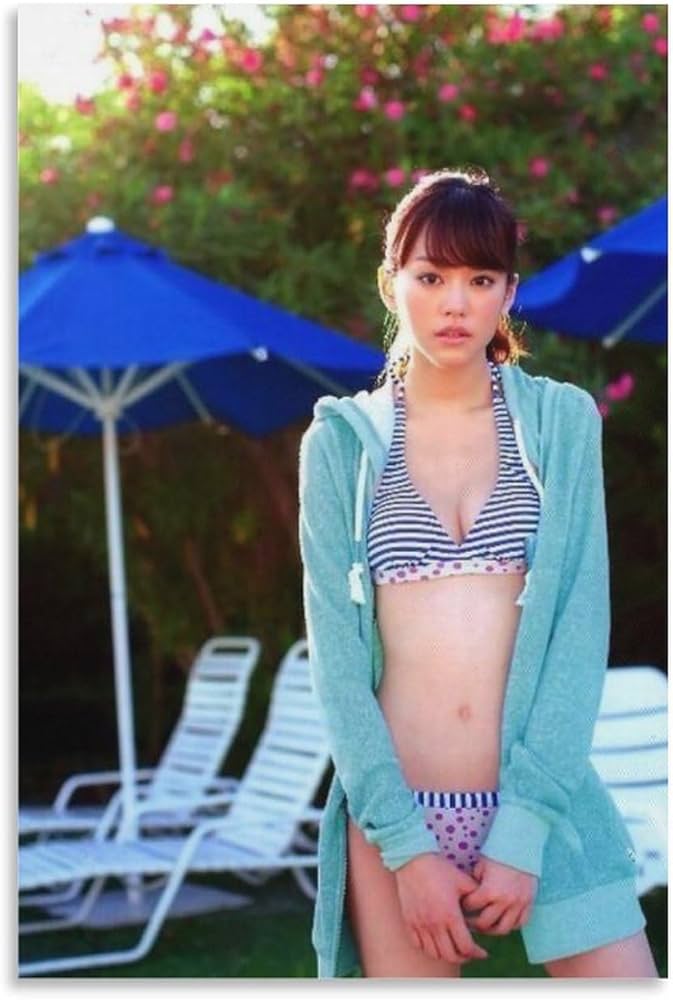 Amazon.co.jp: 壁飾り桐谷美玲ポスターかわいいビキニ ウォールアート