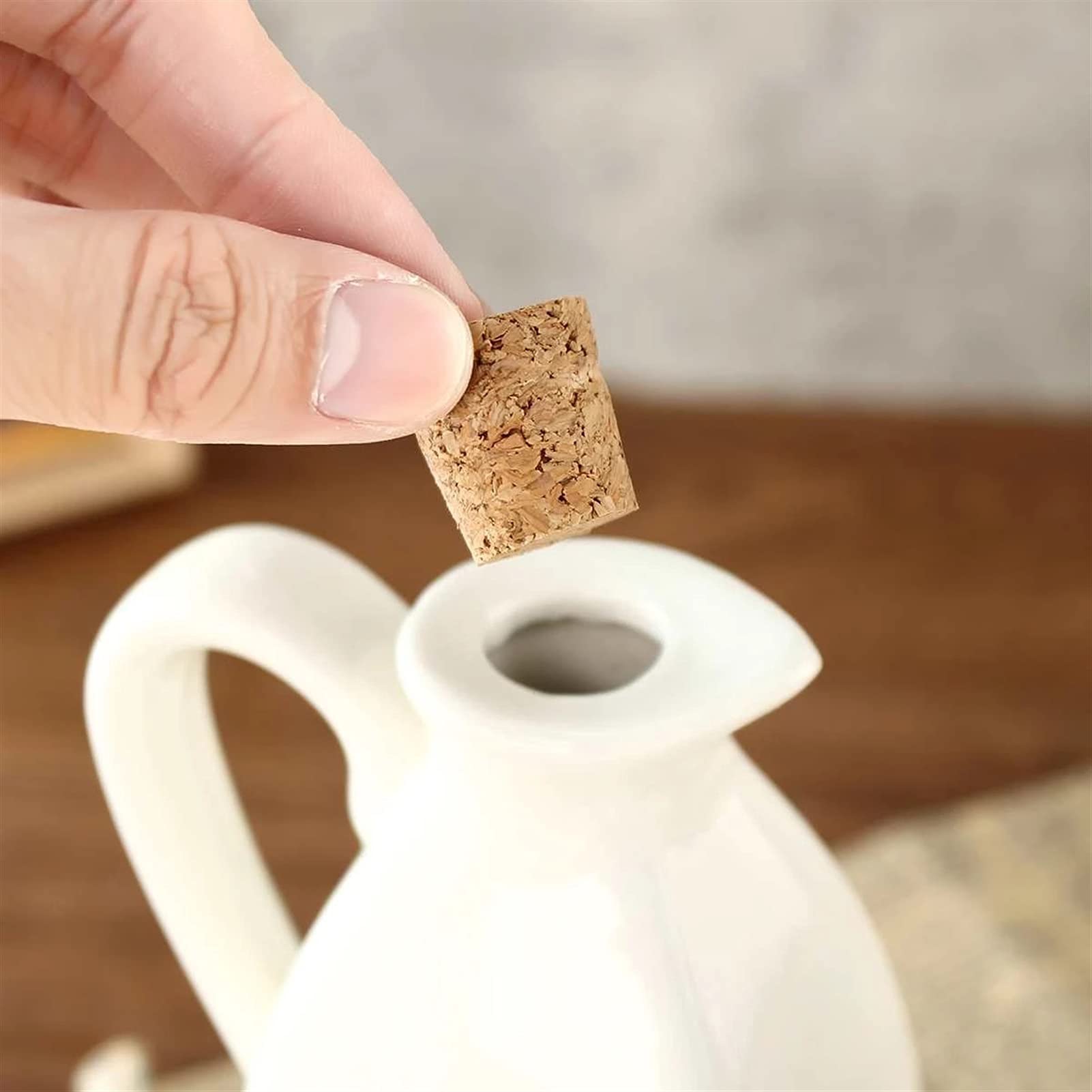 Vaso per spezie in ceramica da 4 pezzi con dispenser per bottiglie di sughero, olio e aceto in legno Pentola per condimento Pepe Aceto Olio Bottiglia di sale Strumento per cucinare Spezie