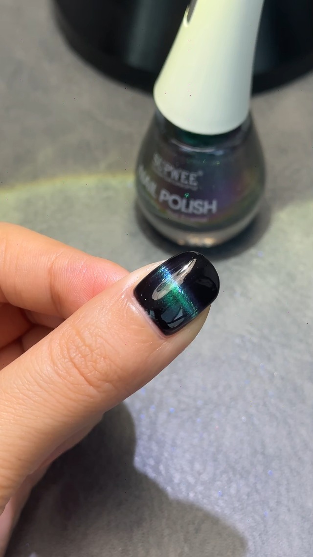 Amazon.com : SUPWEE Cat Eye Nail Polish Non Gel with Magnet- Need