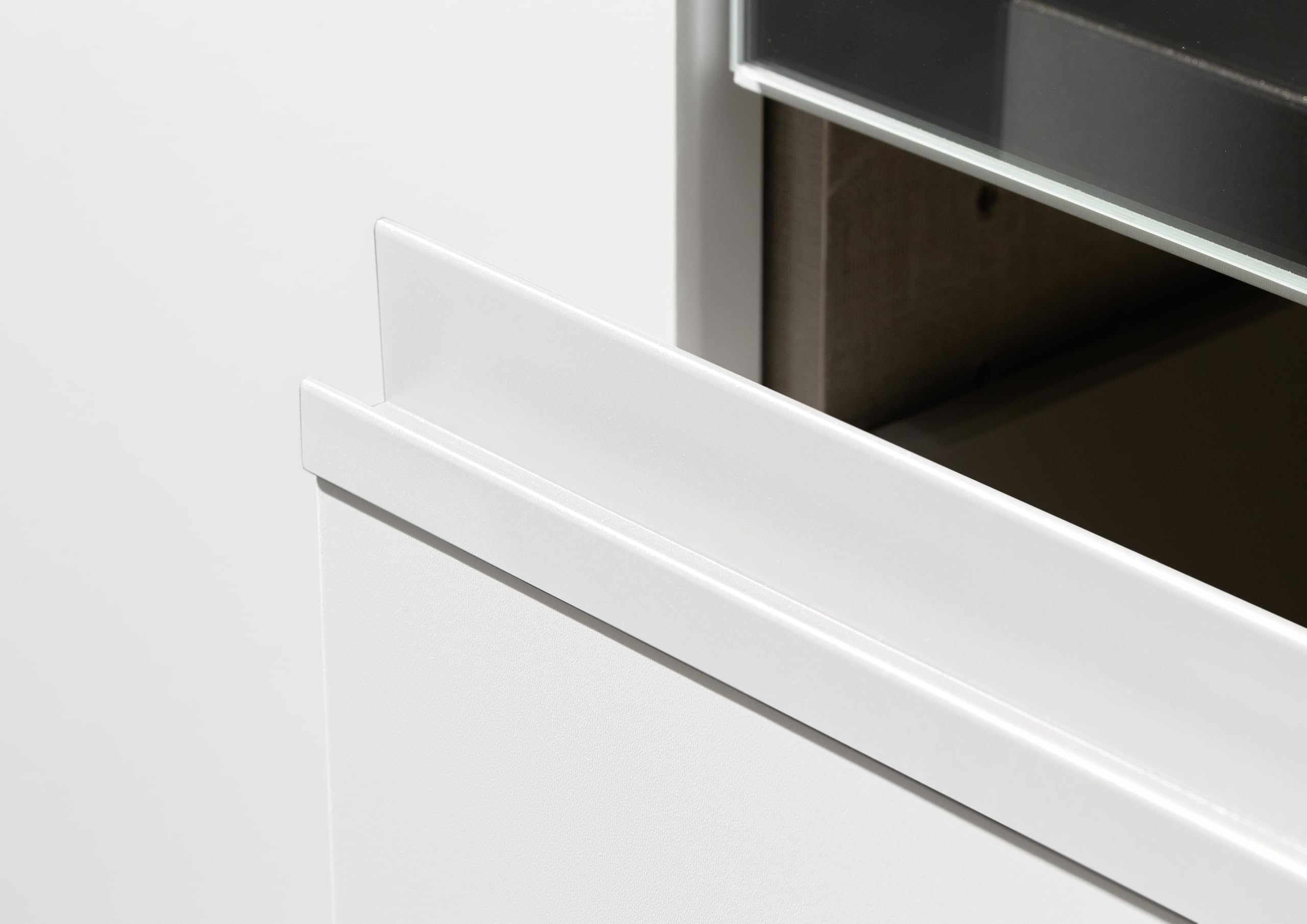 Rauch Möbel Costa, Kleiderschrank für Schlafzimmer, Kinderzimmer, Babyzimmer, Jugendzimmer, Flur, Garderobe 3-türig, 2 Schubladen, Push-to-Open, Farbe Weiß, Breite 136 cm