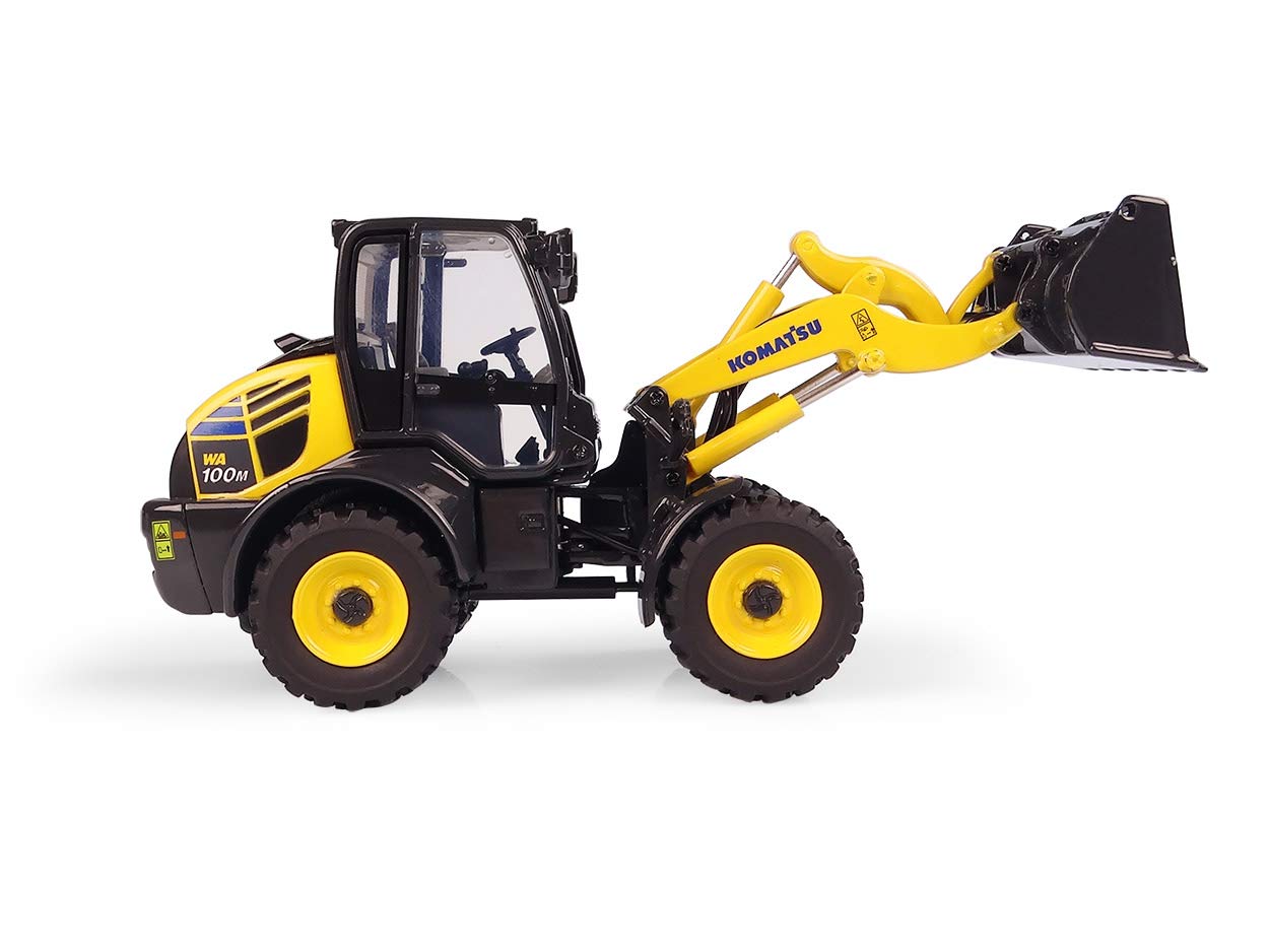 Universal Hobbies - Komatsu WA100M-8, UH8145