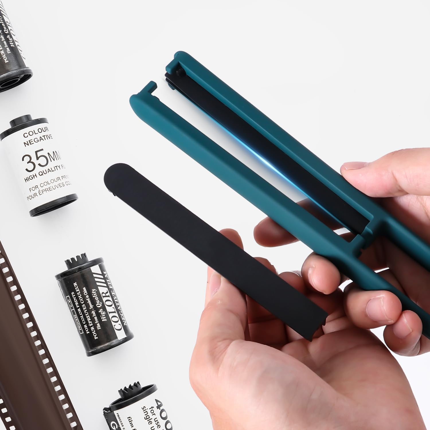 Raclette eTone pour Films 35 mm et 120, Lames Souples en Silicone, essuyage sans Traces, Compatible avec Les Films négatifs 135/120/4x5 (Vert)