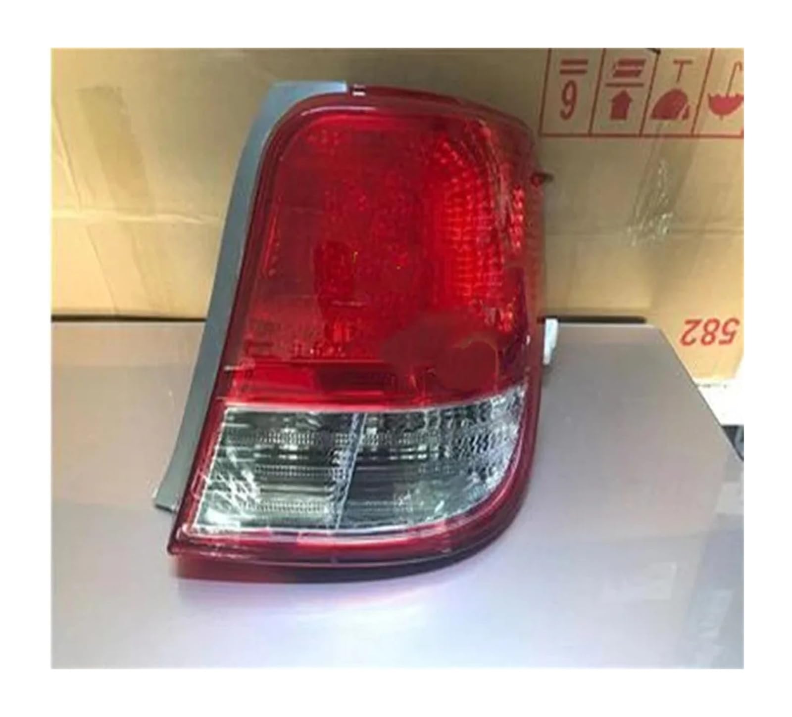 ☆【カローラアクシオ　テールランプ】左側　LED切れ無し Amazon.co.jp: Led テールライト、トヨタカローラアクシオ NKR161