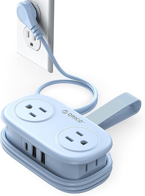 Bande de transport, ORICO 4 Sorties 3 USB Ports (1 USB C) avec 4FT Corde de raccordement courte enveloppée Small Power Strip, Compact pour Hotel Travel Essentials Cruise Approved-AP3