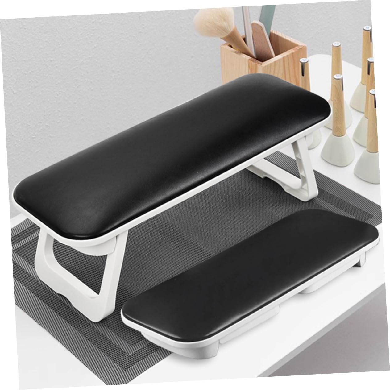 BESTYASH Nail Kit Manicure Hand Rests Arm Rest Pillow for Nail Art Easy-clean Hand Cushions