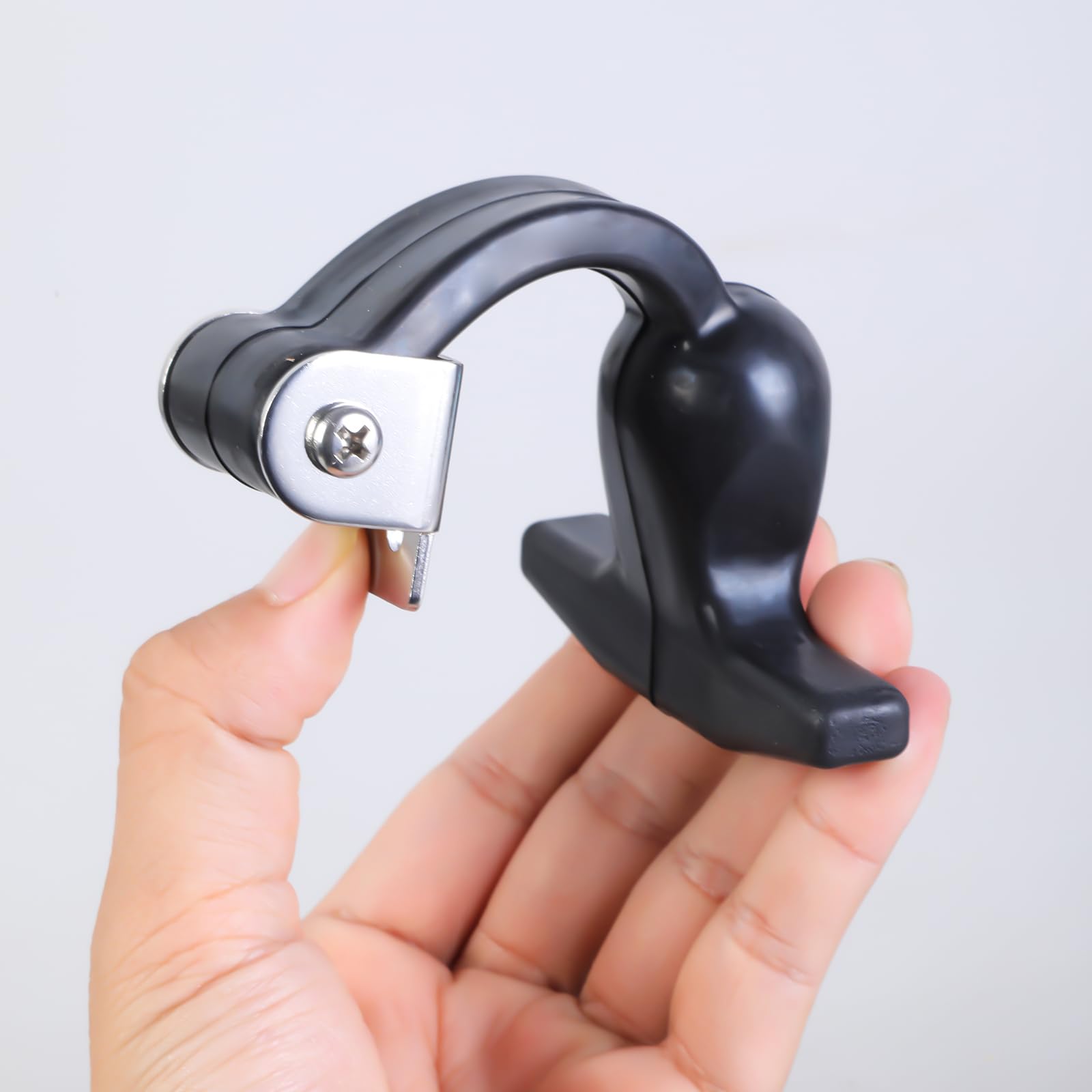 Steel & Rubber Covers Closures With T Handle Abrasion Buckles Locking Mechanism For Secure Locking In Vehicles